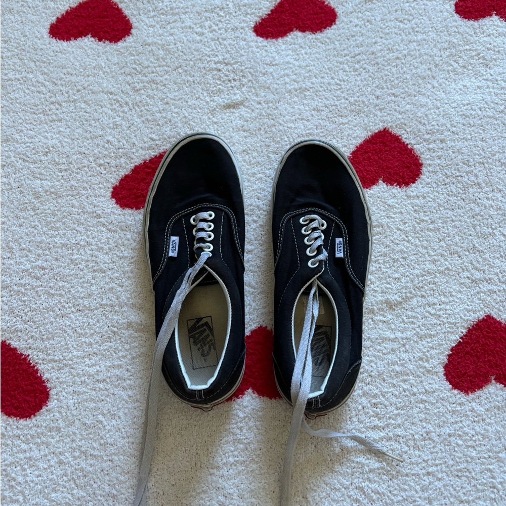 Black Vans Era Shoes